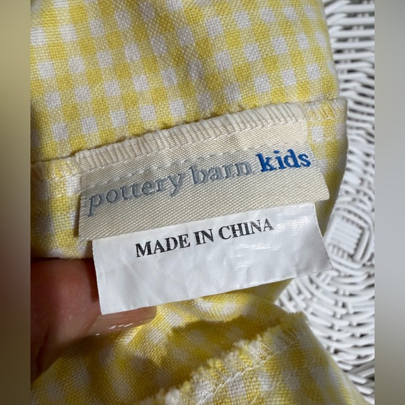 Pottery Barn Kids White basket with yellow Gingham Liner NO NAME - Picture 6 of 6